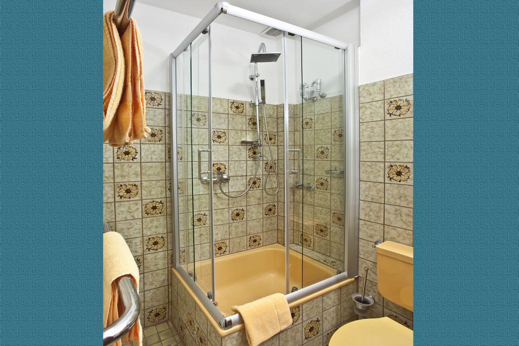 Hotel Zur Kastanie Mülheim an der Ruhr Habitación foto